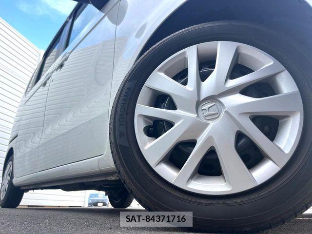 Honda N BOX 2024-04 8457982-13