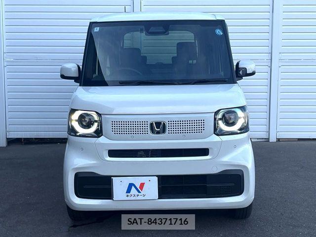 Honda N BOX 2024-04 8457982-14