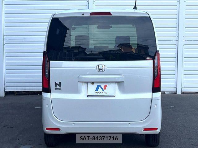 Honda N BOX 2024-04 8457982-15