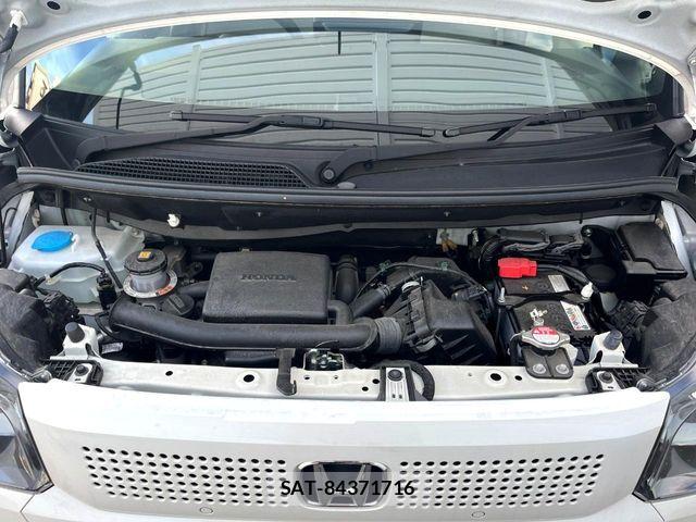 Honda N BOX 2024-04 8457982-18