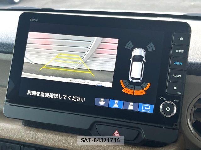 Honda N BOX 2024-04 8457982-7