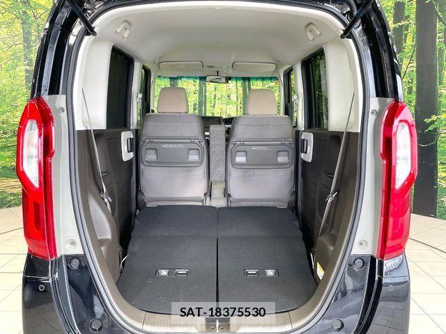 Honda N BOX 2023-08 8457988-9