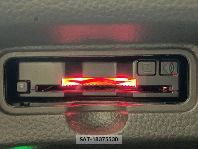 Honda N BOX 2023-08 8457988-6