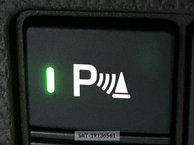 Honda N BOX 2023-08 8457994-4