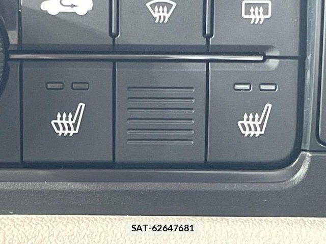 Honda N BOX 2025-12 8457975-5
