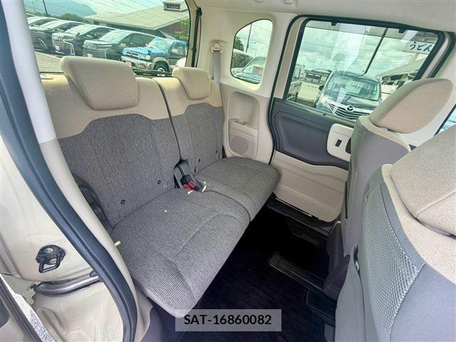 Honda N BOX 2017-09 8457991-23