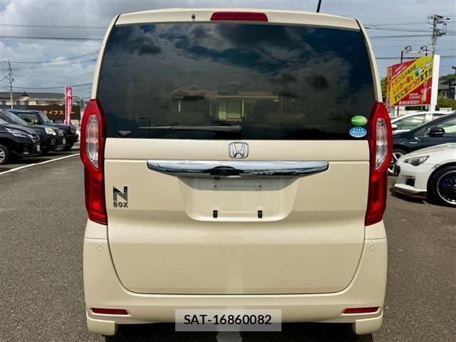 Honda N BOX 2017-09 8457991-29