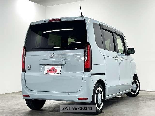 Honda N BOX 2023-12 8457976-2