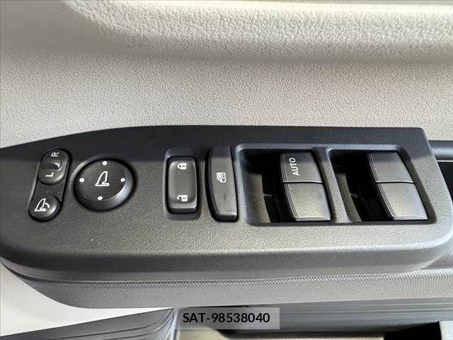 Honda N BOX 2024-09 8457979-29