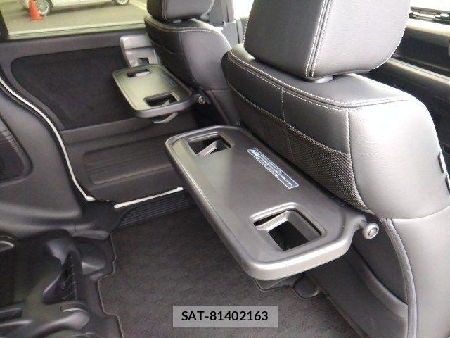 Honda N BOX 2023-11 8457971-24