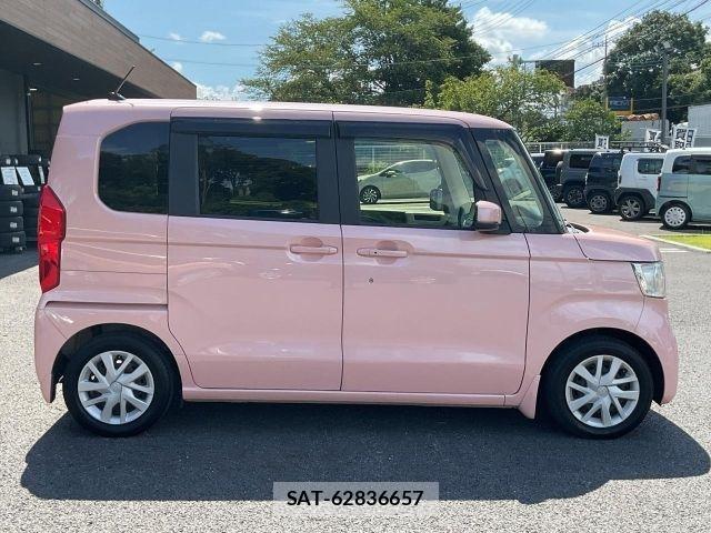 Honda N BOX 2017-10 8485797-16