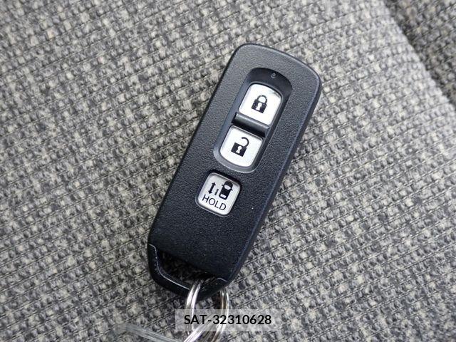 Honda N BOX 2021-05 8485798-22