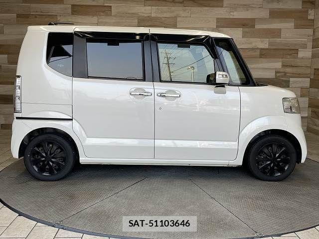Honda N BOX 2016-10 8485799-17