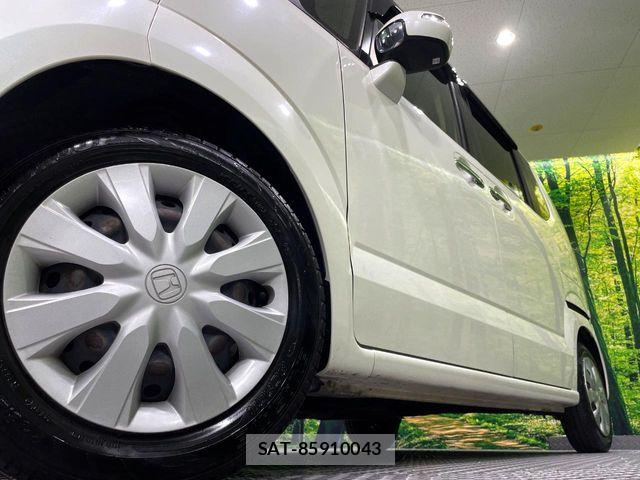 Honda N BOX 2017-02 8526044-14
