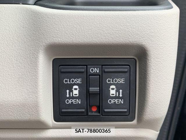 Honda N BOX 2024-02 8525988-9