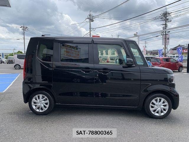 Honda N BOX 2024-02 8525988-21