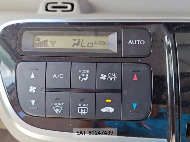 Honda N BOX 2015-05 8526027-18