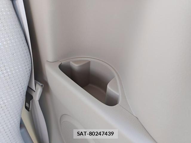 Honda N BOX 2015-05 8526027-23