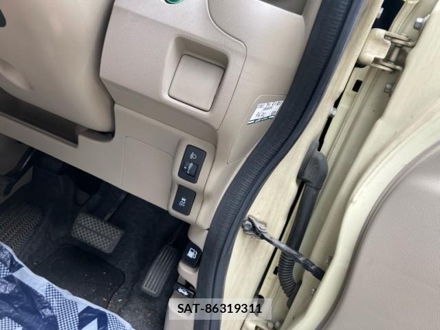 Honda N BOX 2012-04 8526061-14