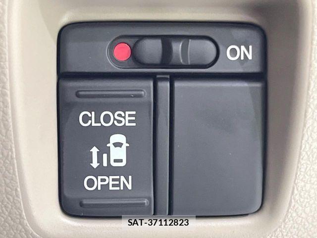 Honda N BOX 2016-03 8526051-4