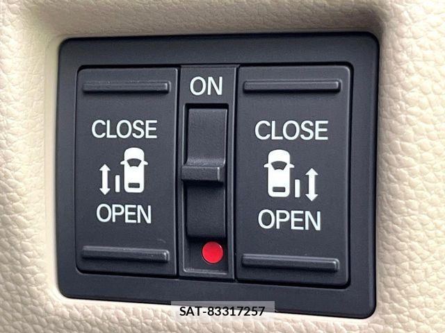 Honda N BOX 2018-06 8526014-4