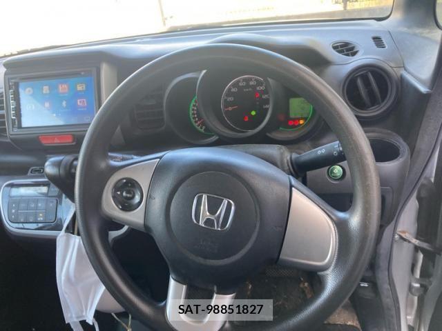 Honda N BOX 2015-01 8526068-16