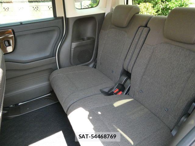 Honda N BOX 2023-03 8526022-14