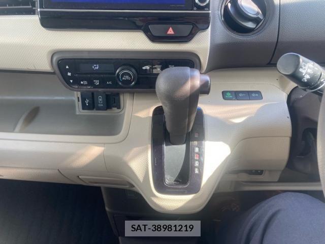 Honda N BOX 2019-08 8526057-17