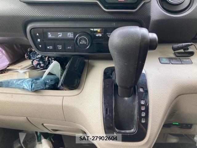 Honda N BOX 2019-05 8526047-23