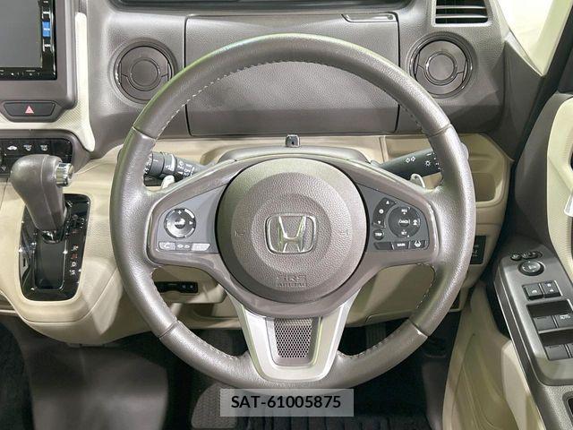Honda N BOX 2017-11 8526012-10