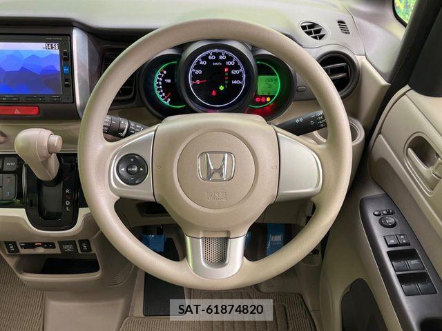 Honda N BOX 2017-06 8526028-10