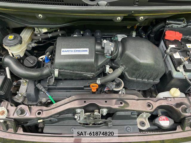Honda N BOX 2017-06 8526028-17