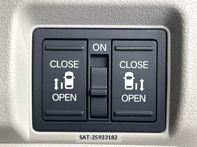 Honda N BOX 2025-03 8525951-4