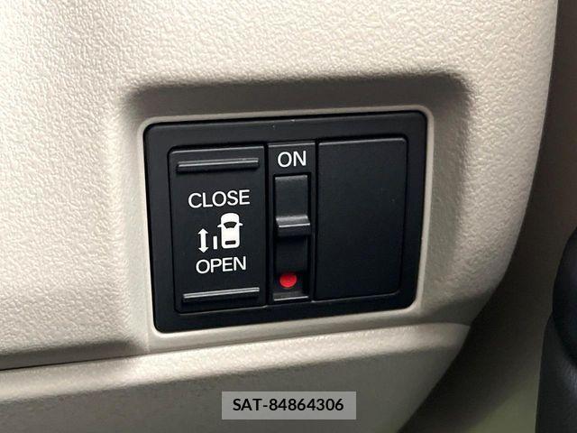Honda N BOX 2024-10 8525975-6
