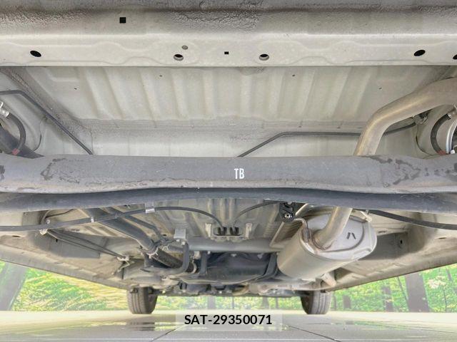 Honda N BOX 2019-09 8525989-17