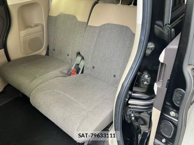 Honda N BOX 2018-04 8526039-10
