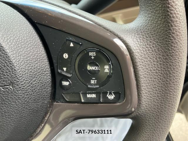Honda N BOX 2018-04 8526039-16