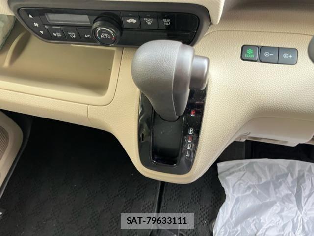 Honda N BOX 2018-04 8526039-18
