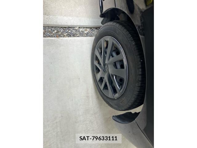 Honda N BOX 2018-04 8526039-27