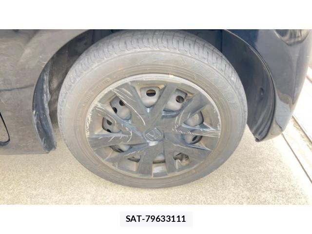 Honda N BOX 2018-04 8526039-28