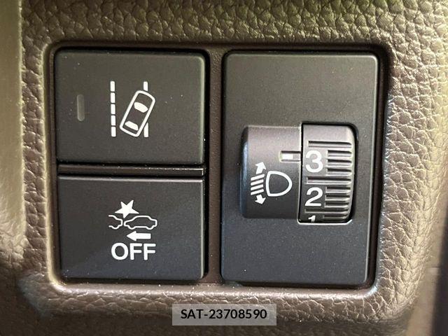 Honda N BOX 2023-03 8525977-4