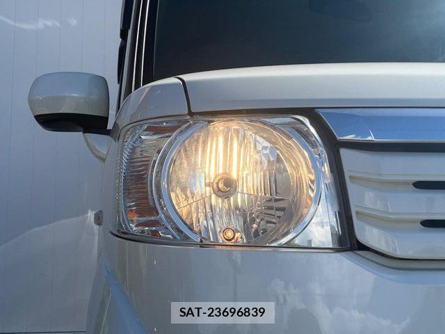 Honda N BOX 2012-05 8526058-11