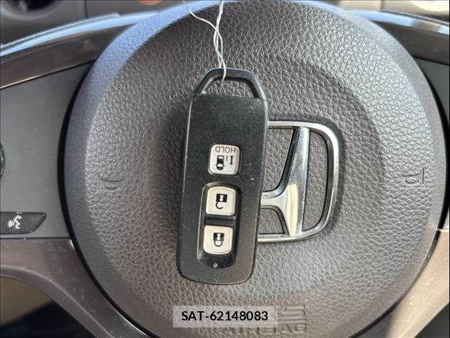 Honda N BOX 2018-05 8526031-19