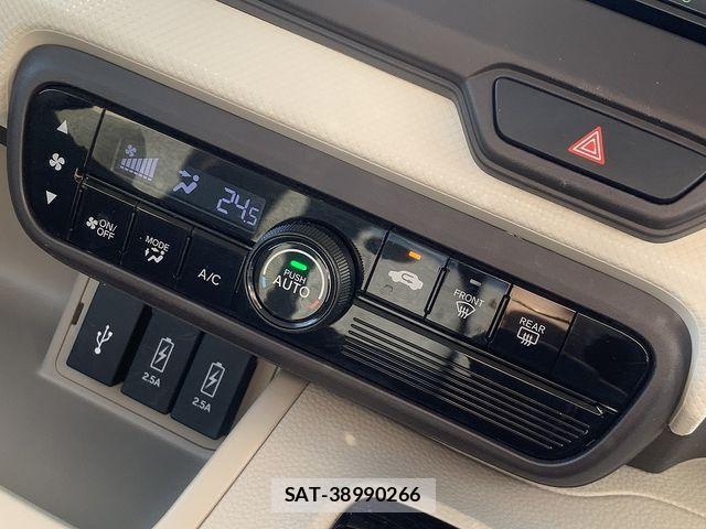 Honda N BOX 2018-03 8526041-15