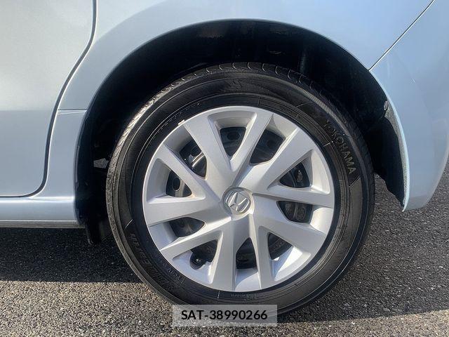 Honda N BOX 2018-03 8526041-27