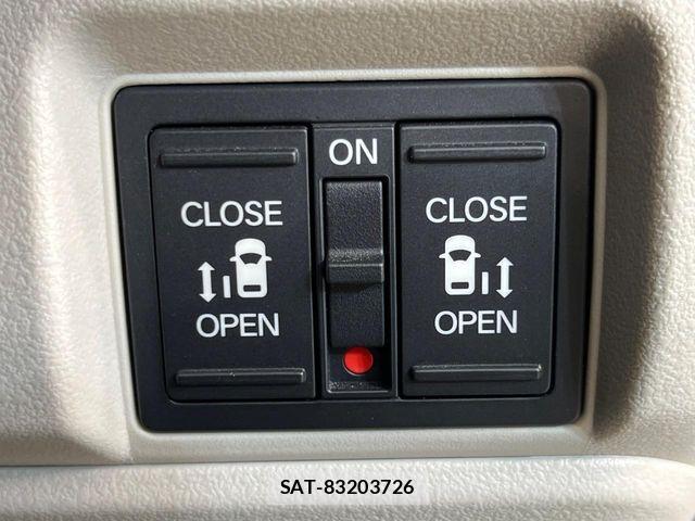 Honda N BOX 2024-05 8525955-5