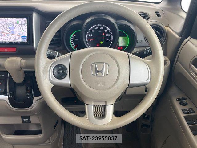 Honda N BOX 2014-03 8562863-10