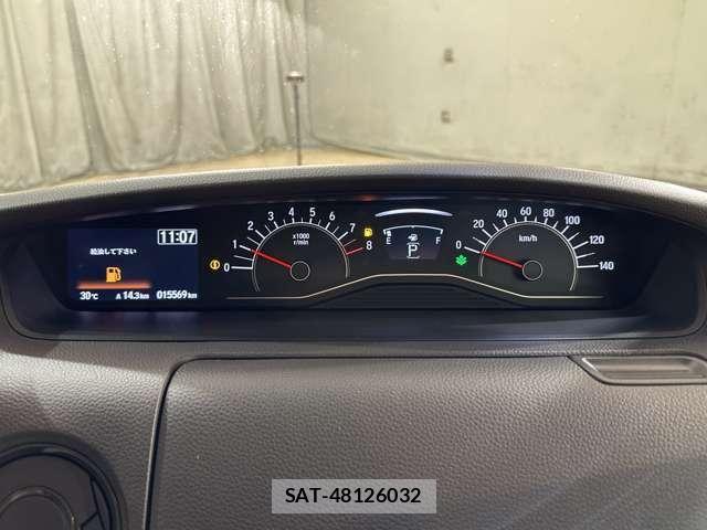 Honda N BOX 2018-11 8562858-10