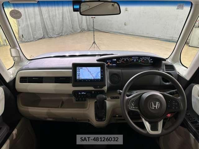 Honda N BOX 2018-11 8562858-19