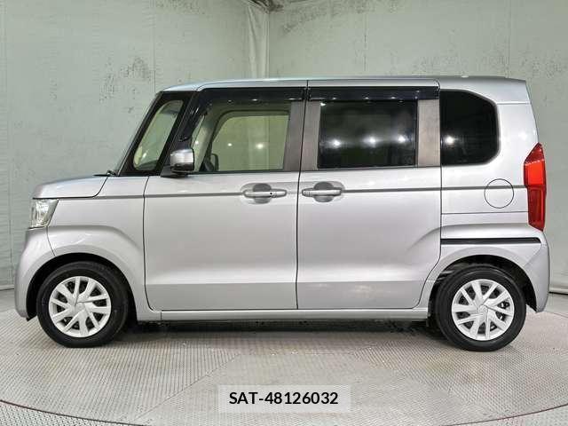 Honda N BOX 2018-11 8562858-7